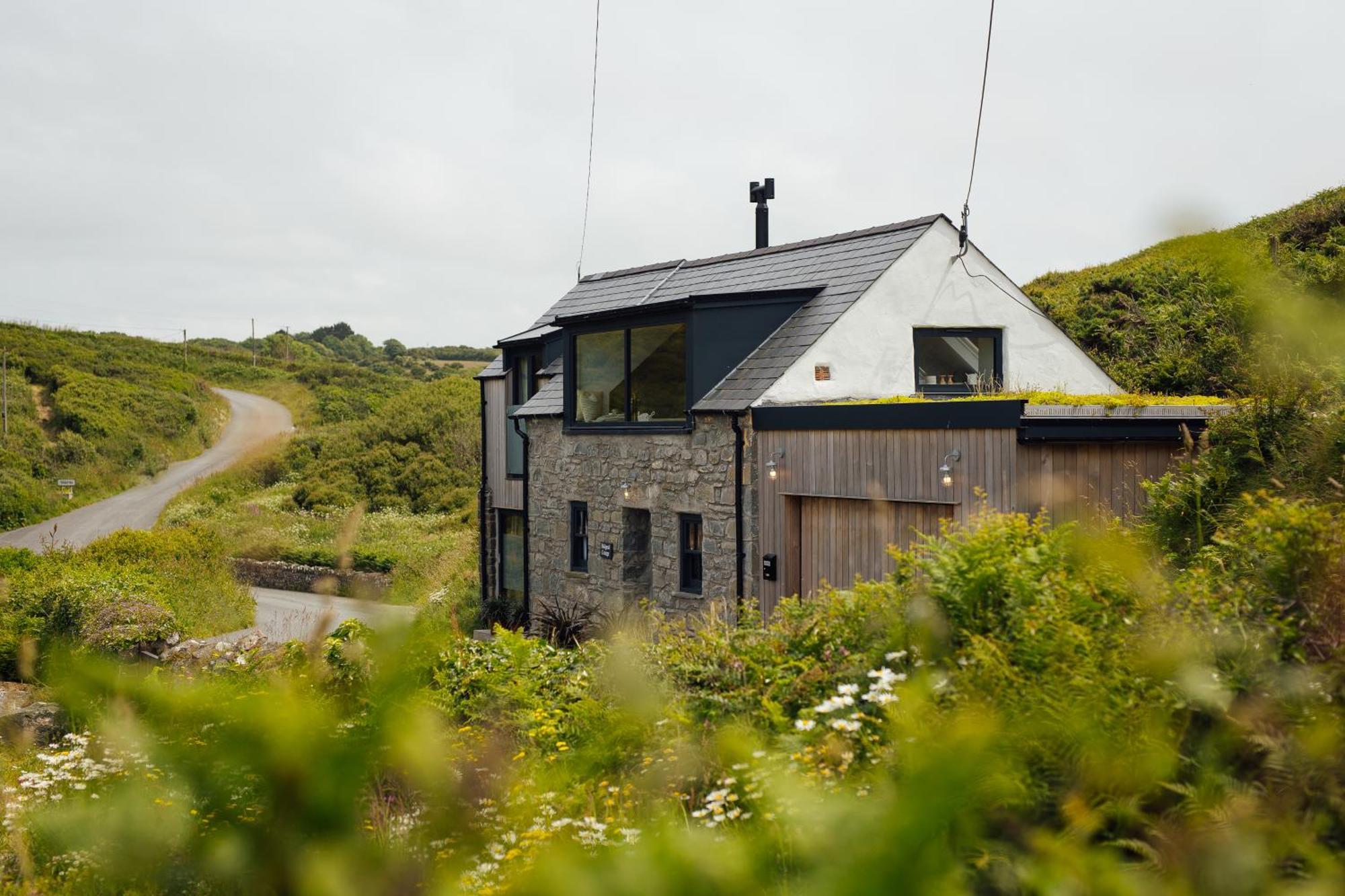 Cliff-Top Cottage On Coast Path W/Panoramic Views Trevine Eksteriør billede