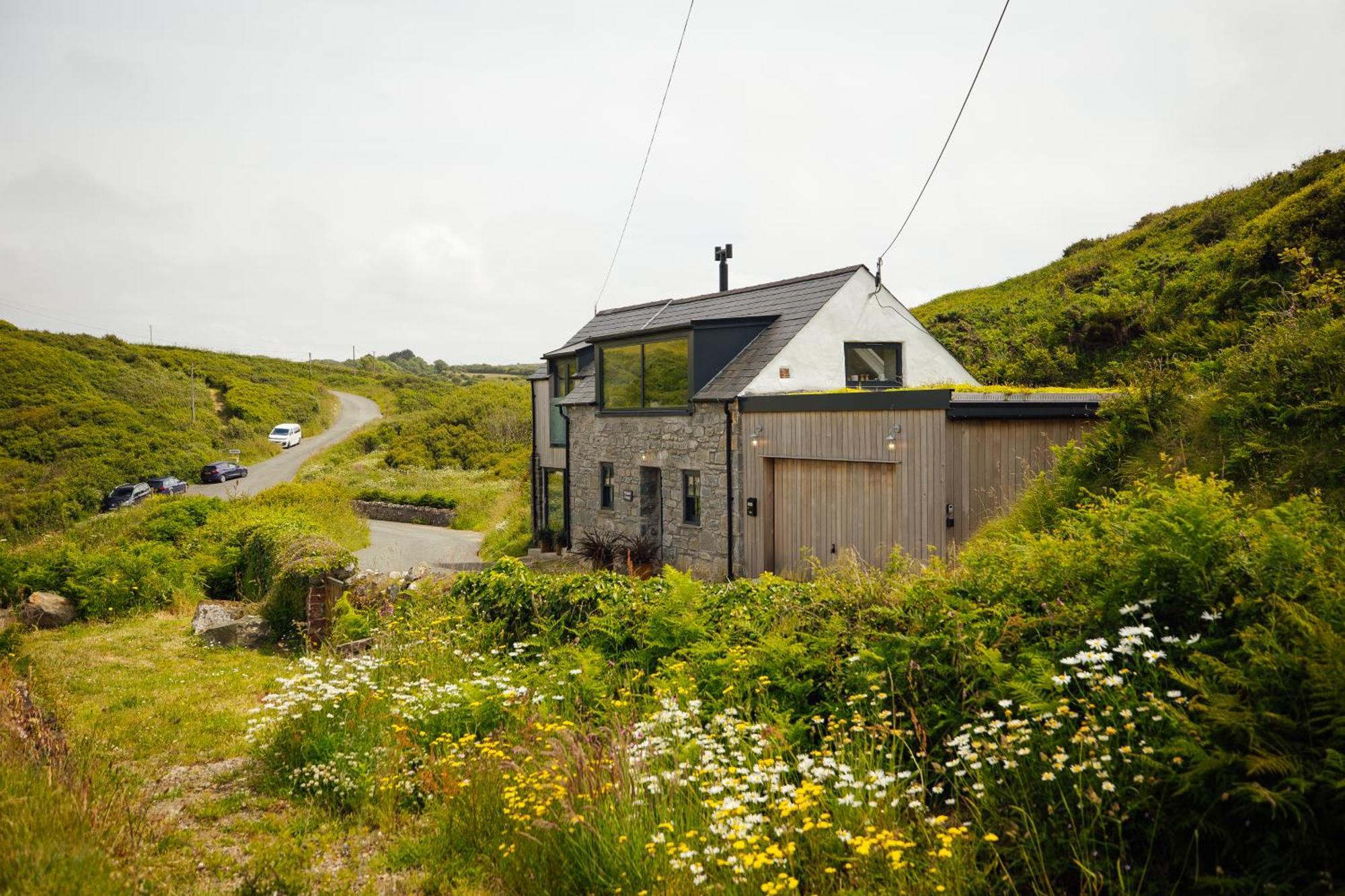 Cliff-Top Cottage On Coast Path W/Panoramic Views Trevine Eksteriør billede